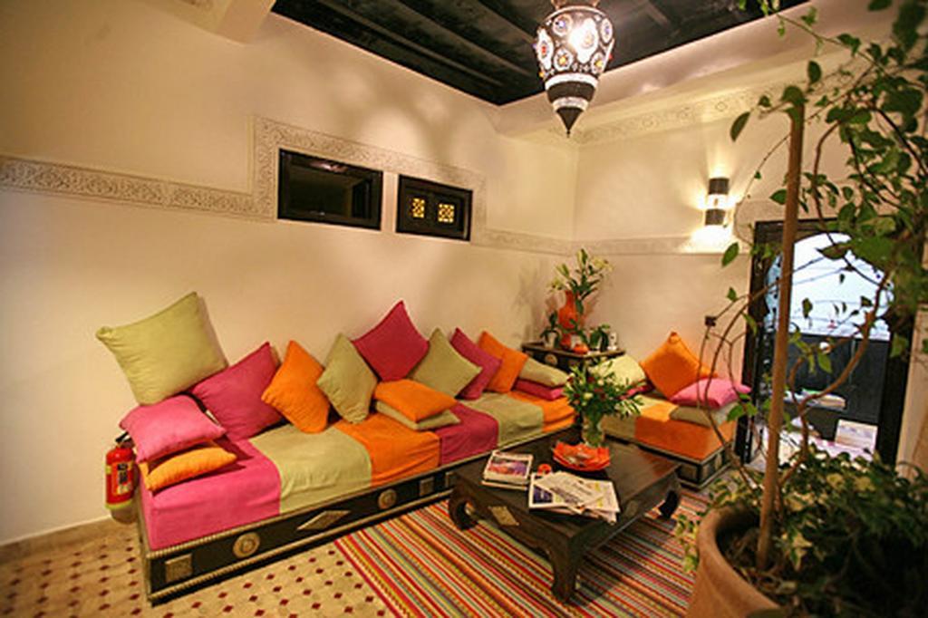 Eloise Riad 3*
